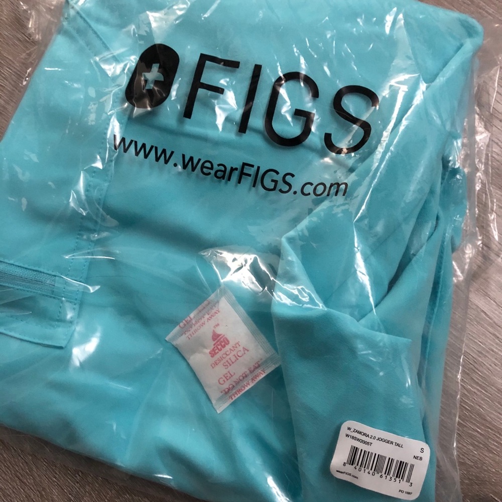 FIGS Neon Blue ZAMORA SCRUB PANT NEW COLOR!